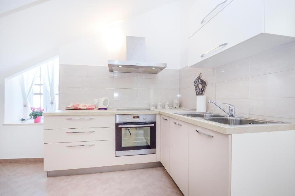 Apartman Ivano Pula Luaran gambar
