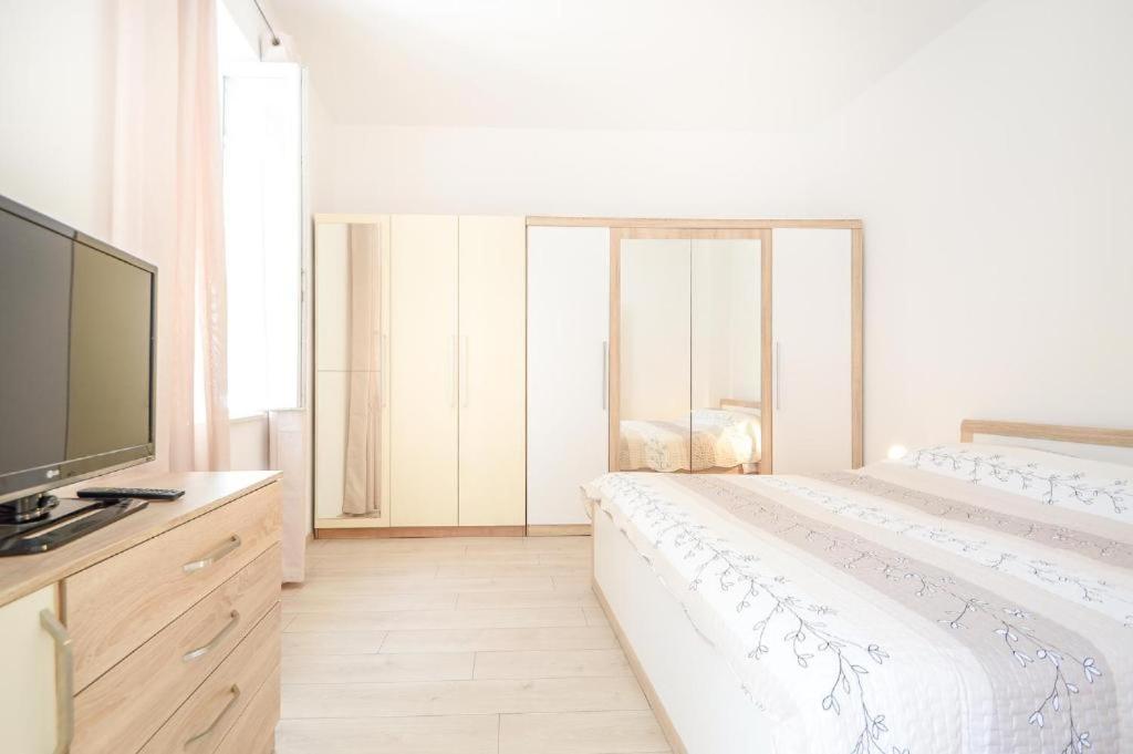 Apartman Ivano Pula Luaran gambar